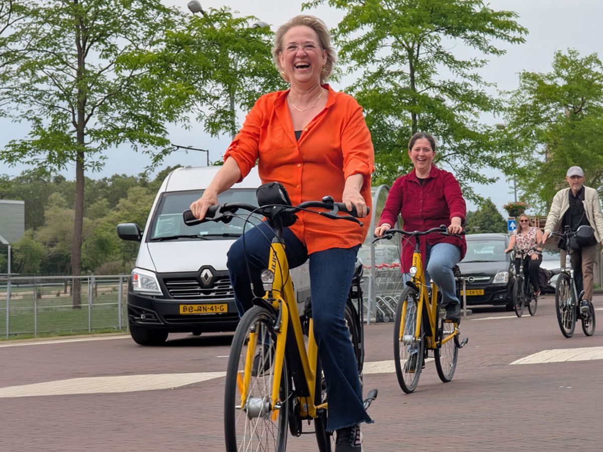 Fietslessen Vlaardingen: samenwerking verankert kennis in de wijk
